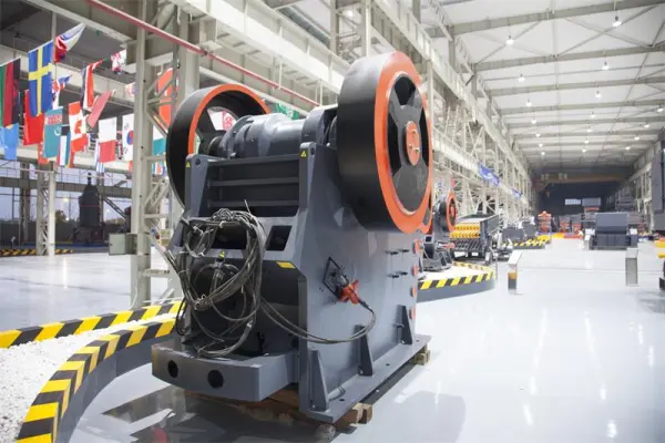 https://shmuker.oss-cn-hangzhou.aliyuncs.com/data/oss/66cfd7603dfc4b7004f304ac/66d56c26c70a712e82152eb9/20240905150753/PEW%20Jaw%20Crusher%20(1).jpg