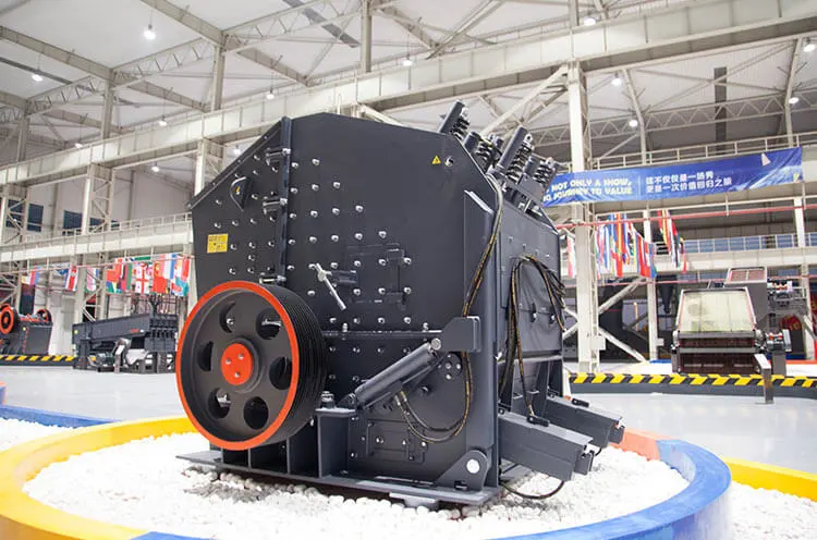 https://shmuker.oss-cn-hangzhou.aliyuncs.com/data/oss/66cfd7603dfc4b7004f304ac/66d56c26c70a712e82152eb9/20240905172131/pfw-impact-crusher-4-1.jpg