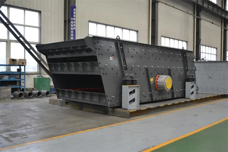 https://shmuker.oss-cn-hangzhou.aliyuncs.com/data/oss/66cfd7603dfc4b7004f304ac/66d56c26c70a712e82152eb9/20240910152047/S5X-Vibrating-Screen-4.jpg