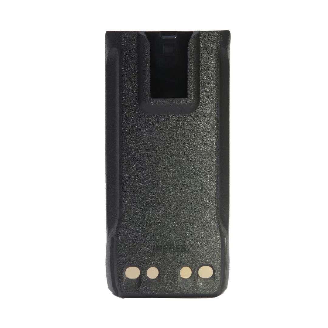 PMNN4807A与传统镍氢电池性能对比图表，突出续航和厚度优势