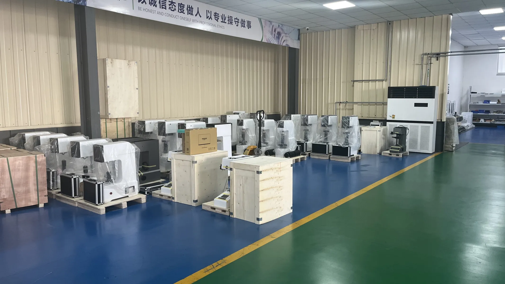 https://shmuker.oss-cn-hangzhou.aliyuncs.com/data/oss/67d923ec46c0fb5645dad7ee/67d936a5a09b7b35f9a6db40/20250324145242/Factory%20Photos-5.jpg