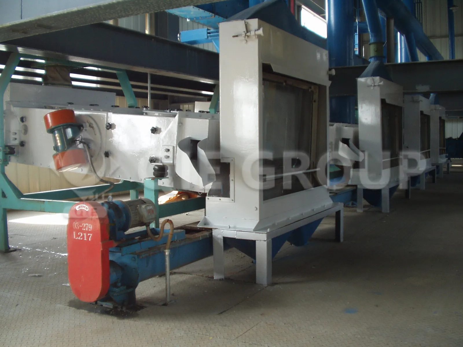 Soybean cleaning sieve