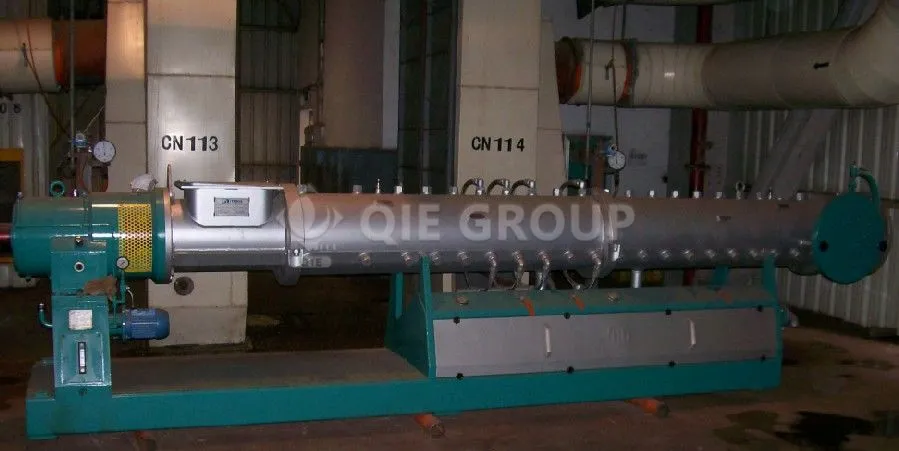 Rice bran extruder