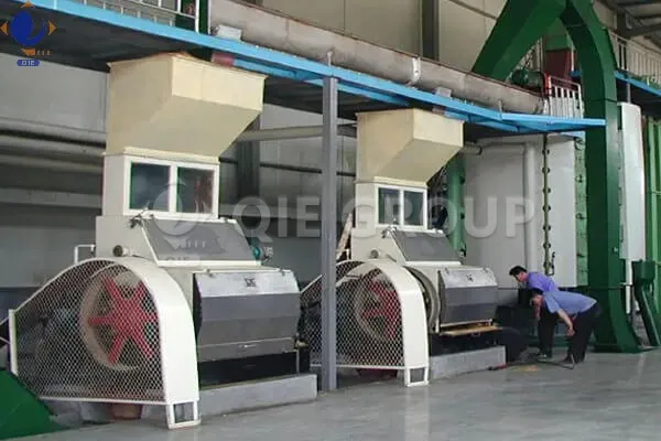 Soybean tablet press
