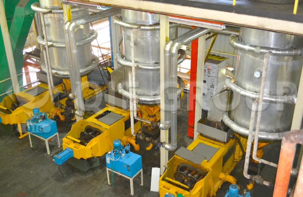 Palm fruit oil press, efficient extraction of palm oil