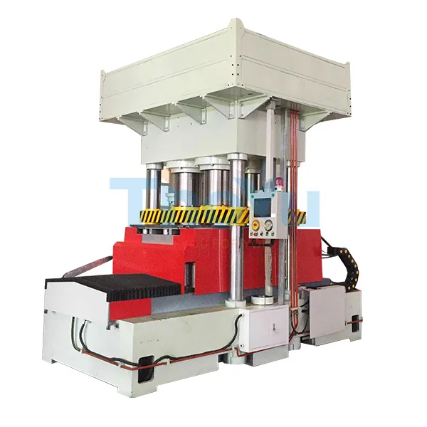 Double moulds pressed wood pallet machine