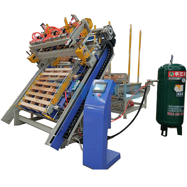 American-pallet-nailing-machine-2
