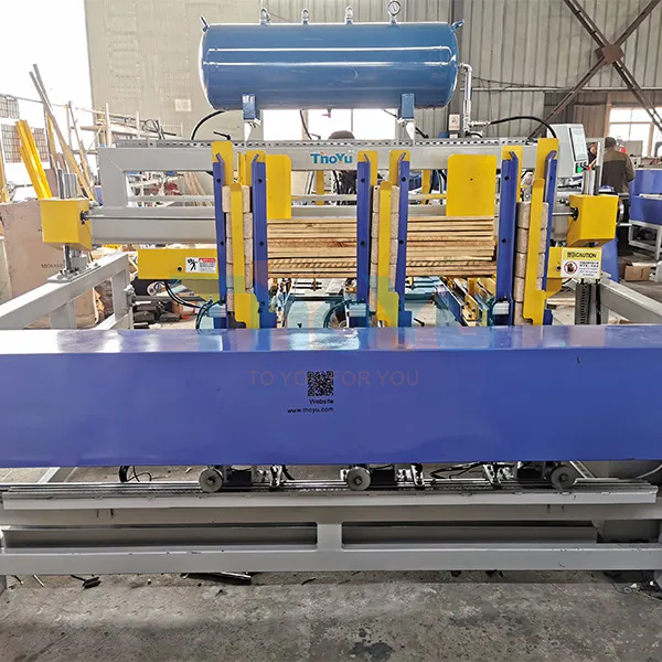 https://shmuker.oss-cn-hangzhou.aliyuncs.com/data/oss/681c57cbb9186d36f6d28816/68218e2c3bbe3801b10e4c37/20250603175007/Pallet-legs-nailing-machine-3.jpg