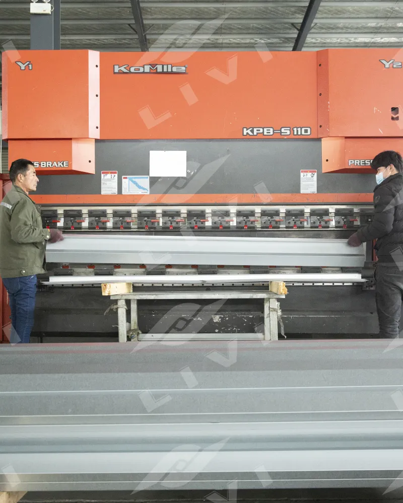 https://shmuker.oss-cn-hangzhou.aliyuncs.com/data/oss/681c58426f30b445a9ac020d/681c58426f30b445a9ac0213/20250509152338/食槽成型_(2).jpg