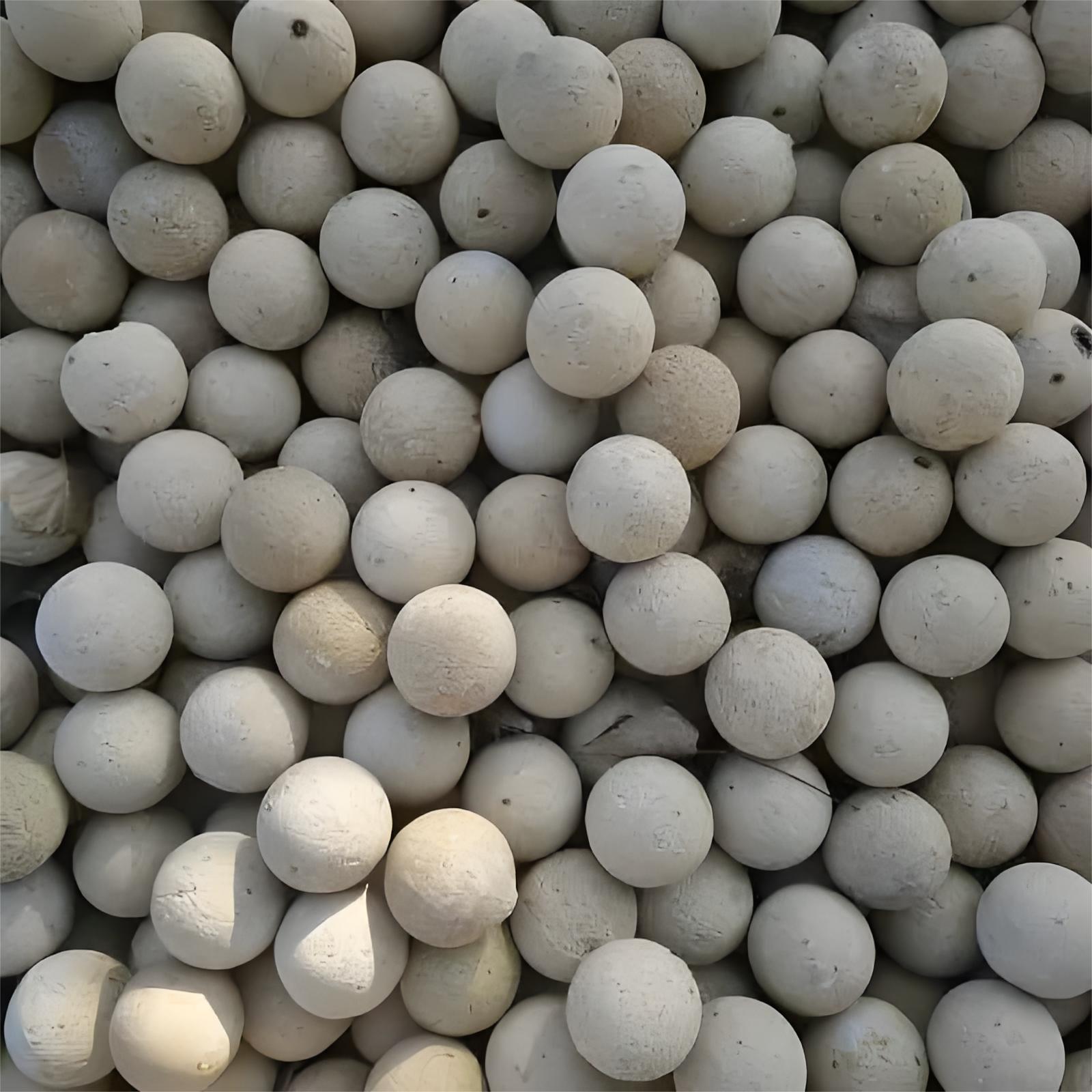 Industrial application of high alumina refractory balls