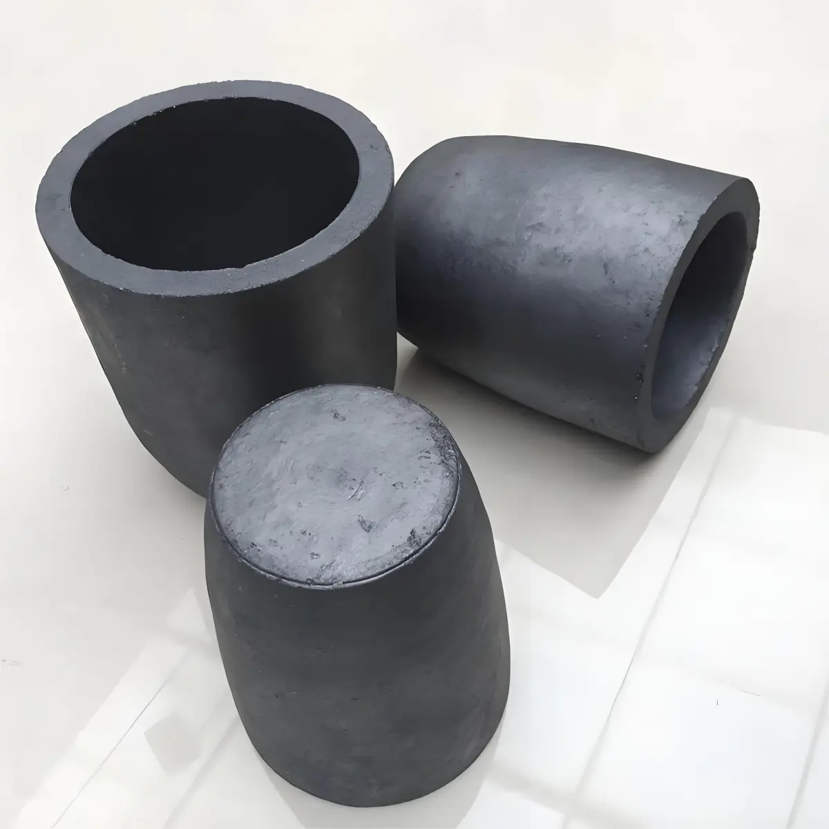 High Quality Refractory Graphite Crucible Coated with SiC