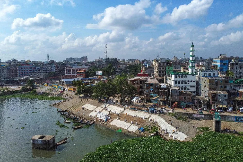 https://shmuker.oss-cn-hangzhou.aliyuncs.com/tmp/temporary/639af5af89ab8d11cf1216a4/660386ec4c0a945818cffc63/20240410091544/1704436549904252.jpeg